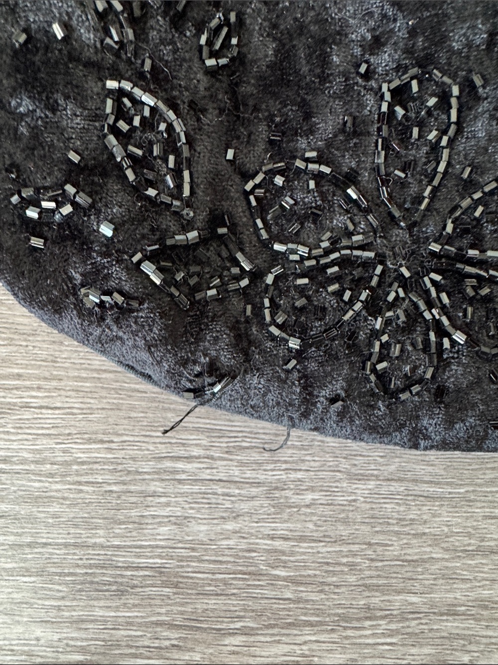 Black Beaded Velvet Evening Kiss Lock Bag - Picture 3 of 9